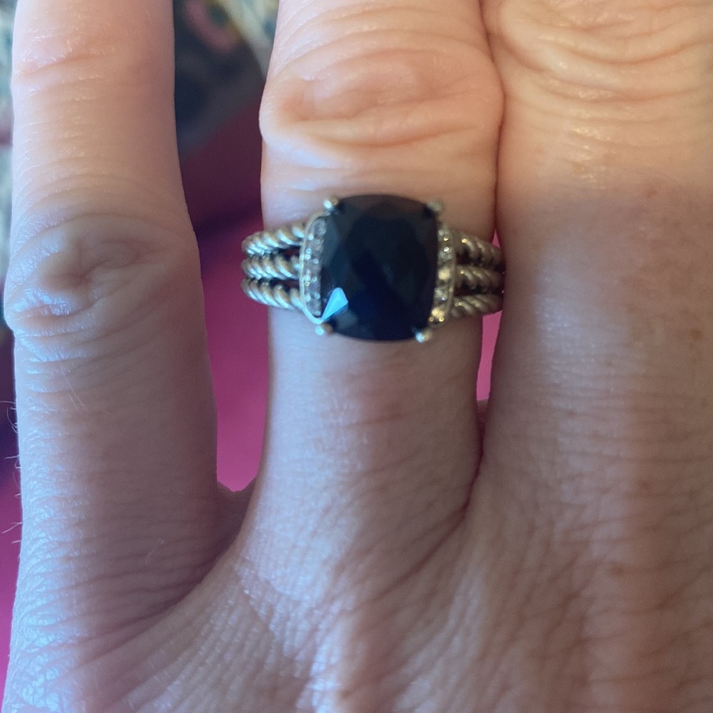 Beautiful David Yurman size 7 diamond and onyx ring.